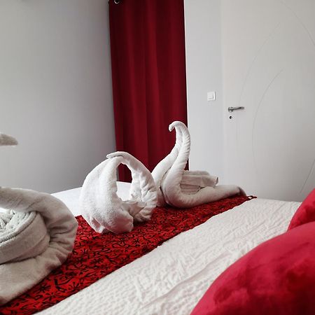 Le Cocon Villa Lussas Ngoại thất bức ảnh